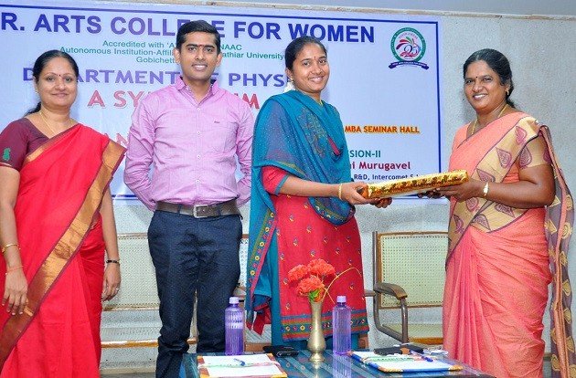 From Nature to Innovation: PKR Arts College Hosts Inspiring Symposium on Organic Materials